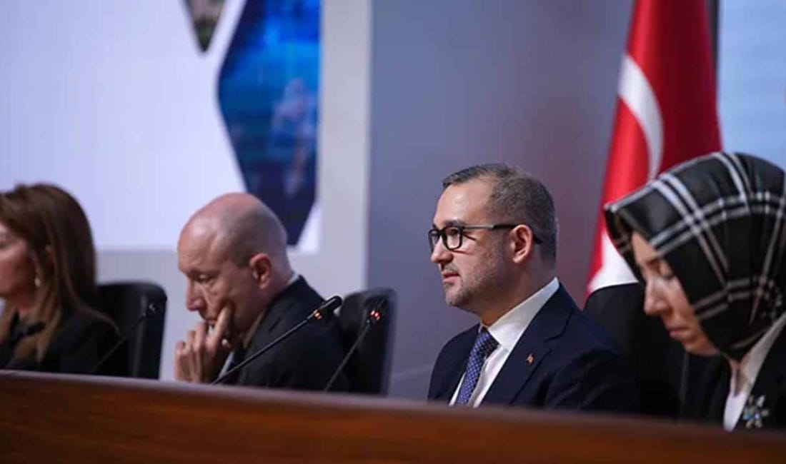 Merkez Bankası Başkan Yardımcıları Hatice Karahan, Fatma Özkul ve Osman